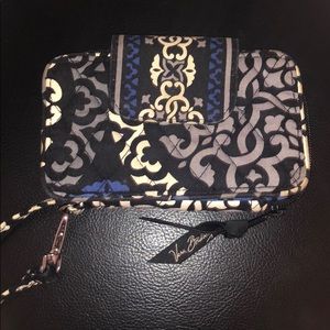 USED IN GOOD CONDITION Vera Bradley Wallet!